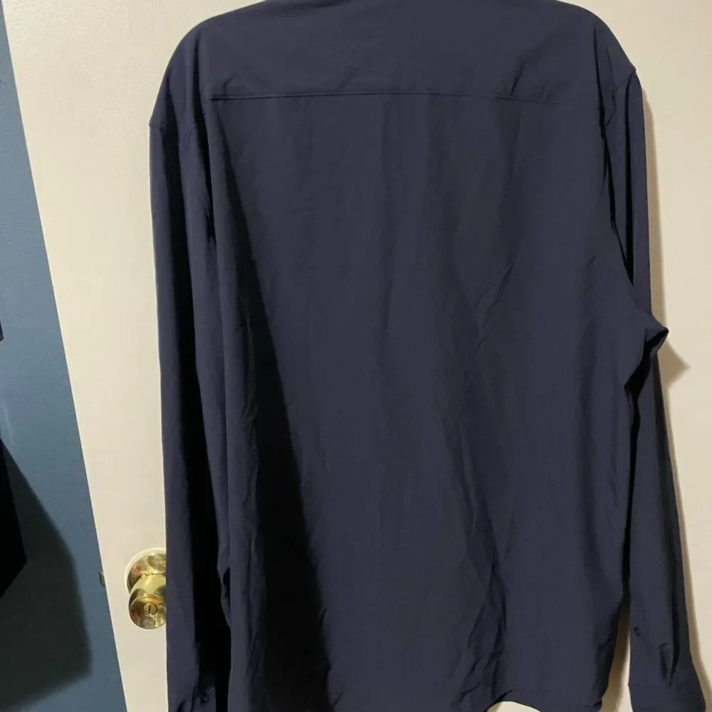 Solid Button-Up Shirt - Picture 5 of 6